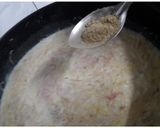 A picture of step 4 of Sheer Khurma.