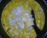 Foto langkah ke 5 dari resep Gulai opor Daun Kelor Pedas.
