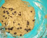 Foto langkah ke 2 dari resep Chewy Chocochips Cookies.