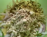 A picture of step 7 of Pakoray ki curry.