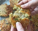 Une image de l'étape 3 de Galettes de quinoa, courgettes et parmesan.
