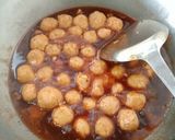 Foto langkah ke 5 dari resep Bakso Tempe Kuah Kecap.