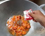 Foto langkah ke 2 dari resep Tumis wortel brokoli bakso.