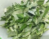 Foto langkah ke 1 dari resep Kangkung Tongkol Balacan.