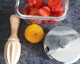 Foto del paso 2 de la receta: ☆ Fresas con yogur y frutos secos