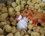 A picture of step 3 of Chatpate soya chunks.