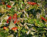 Foto langkah ke 6 dari resep Tumis Bunga Pepaya, Daun Pepaya Jepang, Teri Saos Tiram.