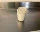 Une image de l'étape 1 de Sauce au yaourt, menthe, citron et ail.