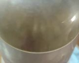 A picture of step 3 of Dahi Bara Masalah.