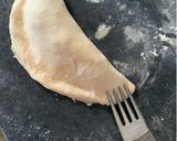 Foto del paso 5 de la receta: Empanadas caseras de champiñones y tikka masala