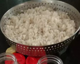 A picture of step 3 of Kanda poha (Mumbai style Kanda poha).