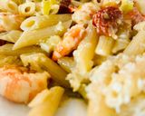Une image de l'étape 3 de Pâtes relevées aux crevettes.