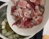 A picture of step 1 of Squids in Lemongrass Spicy Soup.