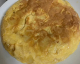 Foto del paso 2 de la receta: Tortilla de patata, queso, jamón cocido y berenjenas rebozadas 👌