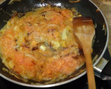 Foto del paso 7 de la receta: Pizza de cebolla y dos quesos