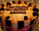 Foto langkah ke 12 dari resep Cake Hias (Kue Ulang Tahun) ala Mama Canaz.