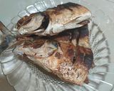 Foto langkah ke 4 dari resep Ikan Goreng Pedas Tomat Bawang.