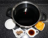 Foto del paso 2 de la receta: Peras pochadas en vino