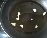 Foto del paso 1 de la receta: Hígado de lechal con setas