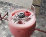 Foto langkah ke 5 dari resep Smoothies Frozen Berries Yogurt.