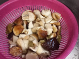 Judías blancas con boletus y langostinos/gambones
