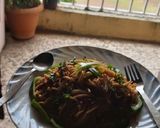 A picture of step 6 of Chinese Egg Hakka noodles.