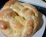 Foto langkah ke 5 dari resep Challah Bread-Braided Bread.