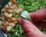 A picture of step 1 of Snake Gourd veggie.