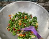 Foto langkah ke 3 dari resep Oseng Kacang Panjang dan Tempe.