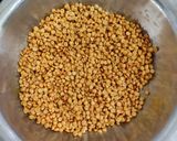A picture of step 5 of Namkeen Chana dal.