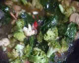 Tumis brokoli jamur (jamur slice etira) langkah memasak 3 foto