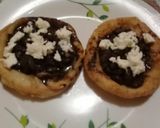 Foto del paso 7 de la receta: Sopes al estilo Topy's Kitchen 🫓🥗🥑🧀🌶️