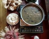Hình bước làm 5 của món Lẩu nấm chim câu