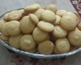 A picture of step 4 of Egg Biscuits.