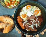 A picture of step 4 of Bánh Mì Chảo - Bò Né.