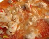 Foto langkah ke 4 dari resep Sayur Rebus Siram Ayam Pedas.