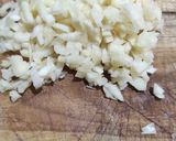 Foto langkah ke 2 dari resep Pokcoy Bawang Putih.