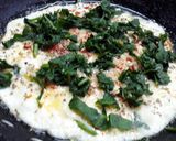 A picture of step 6 of Spinach cheese omellete.