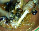 A picture of step 6 of Mutton Trotters/ Paaye😋🐐.