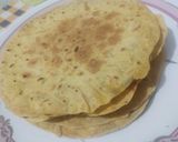 A picture of step 6 of Gujarati khakra.