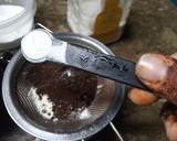 A picture of step 2 of Mug cake.