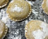 Foto del paso 3 de la receta: Sorrentinos de calabaza, cebolla y nuez