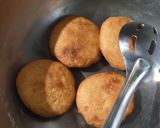 A picture of step 17 of Khasta Kachori.