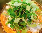Hình bước làm 5 của món Canh Hàu Nấu Rau Răm