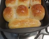 Foto langkah ke 4 dari resep Roti buns sederhana.