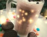 A picture of step 5 of Instant Oreo Shake.