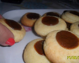Foto del paso 10 de la receta: Galletitas pepas de dulce de leche