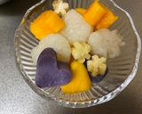 A picture of step 5 of Fruits Coconut Milk with Sweet Sticky Rice.