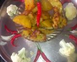 पौष्टिक आलू गोभी फ्राई (paustik aloo gobi fry recipe in Hindi) रेसिपी चरण 5 फोटो