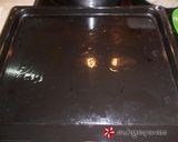 Φωτογραφία βήματος 16 της συνταγής “Carrot Pizza”, με gouda και κόκκινο κρεμμύδι